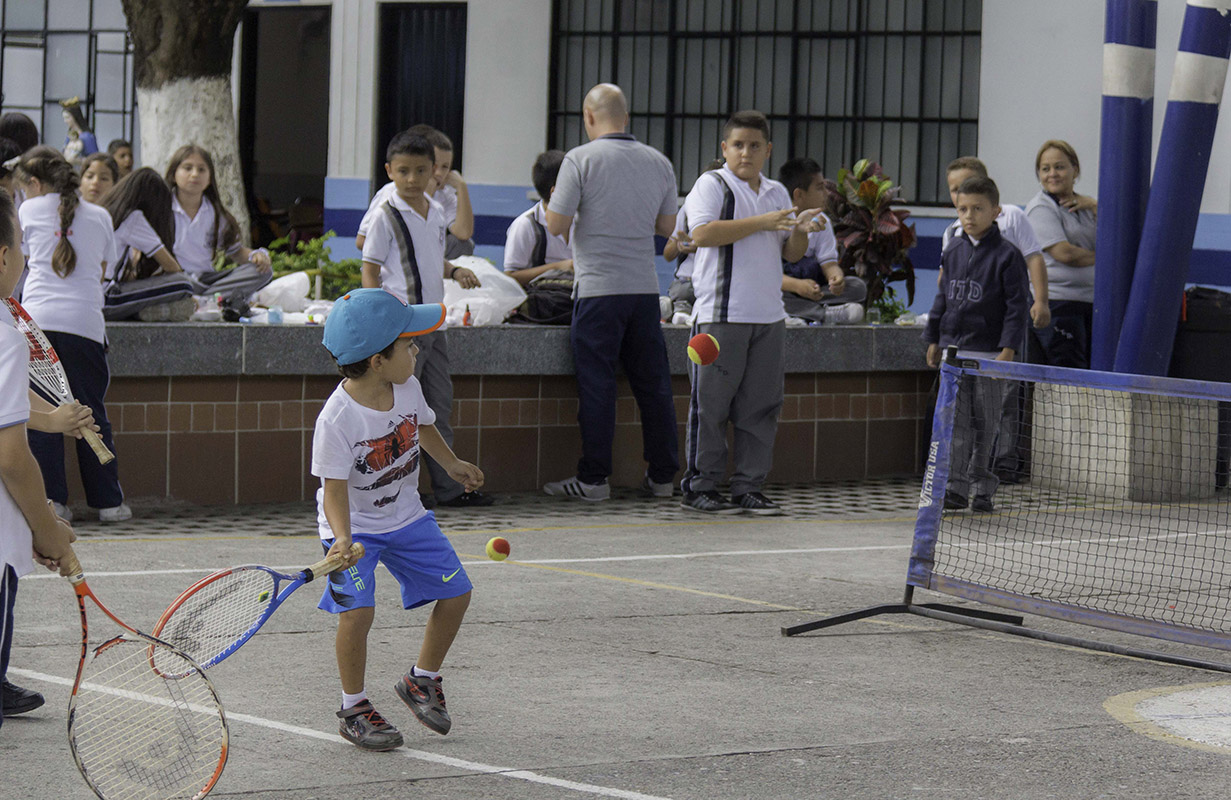 Fundación Frisby con Sofía Munera tenista 2